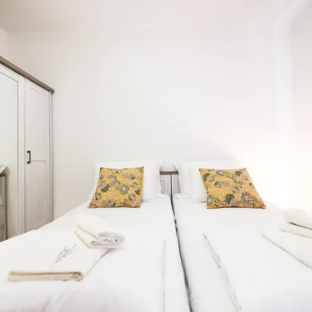 Mathilda'S Apartment Zadar Exterior photo