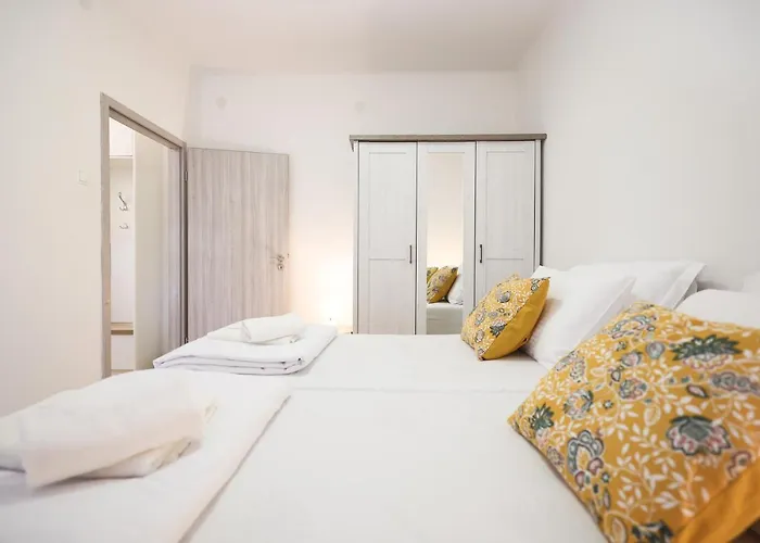 Mathilda\'S Apartment